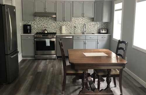 Hinton House | Country living in town limits