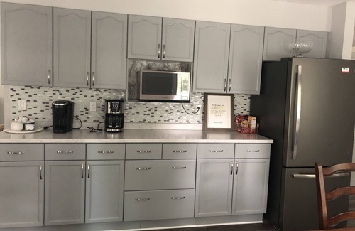 Hinton House | Country living in town limits
