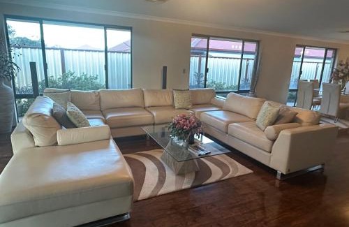 Collie House | Country Oasis on Evans Street