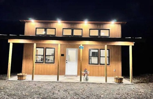 Johnson Cabin | Country Quiet 1 Bedroom Cabin/House