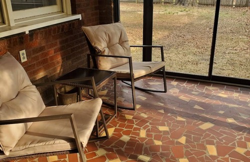 Driver House | Country Refuge on 5 acres (3 BR/2BA)