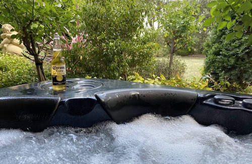 Kirwans Bridge House | Country retreat 4 bedroom on an acre of lush gardens luxury outdoor area.