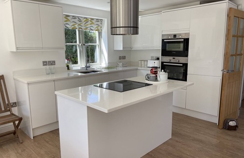 Pershore House | Country retreat for relaxation near Cotswolds, Stratford-upon-Avon and Malvern