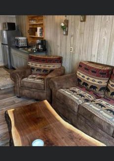 Jamestown Villa | Country Roads cabin