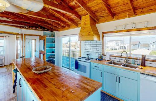 Cedar Lane House | Country Roads