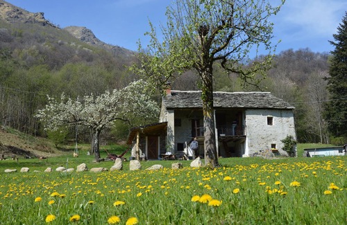 Vico Canavese House | Country Rooms Valchiusella "La Castagno"