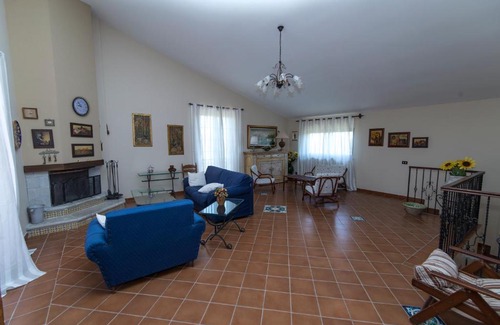 Favara Villa | Country Sicily Home- Intera Villa