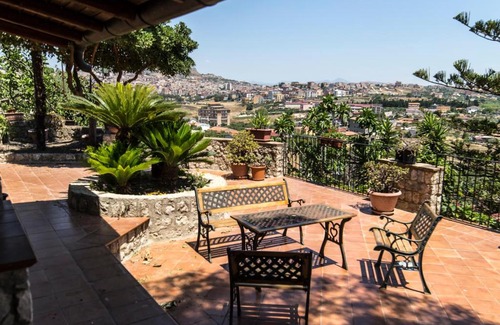 Favara Villa | Country Sicily Home- Intera Villa