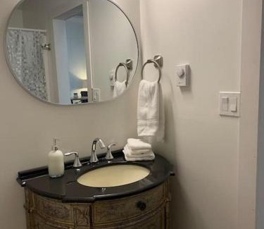 Port Alberni Apartment | Country studio pet friendly