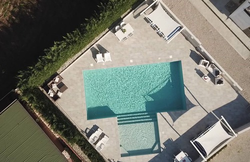 Casalserugo Apartment | Country Villa Appar. with POOL, A/C,WIFI,BBQ,PRIVATE PARKeTRACE 13sq.m.