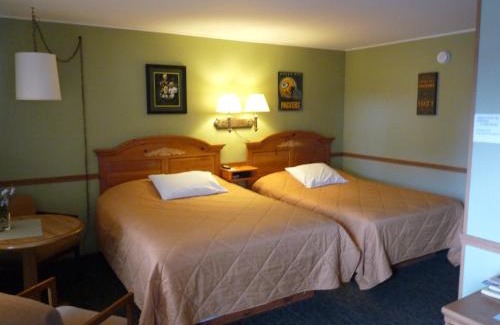 Tilden Hotel | Country Villa Motel