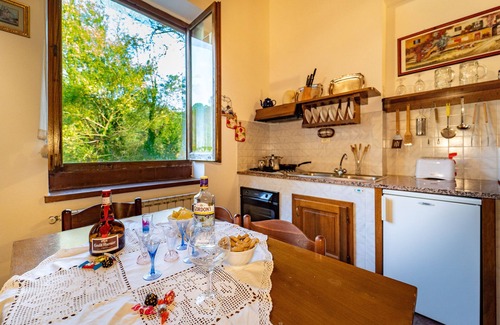 Mologno House | Country villa with private pool garden, wi-fi free for families and groups