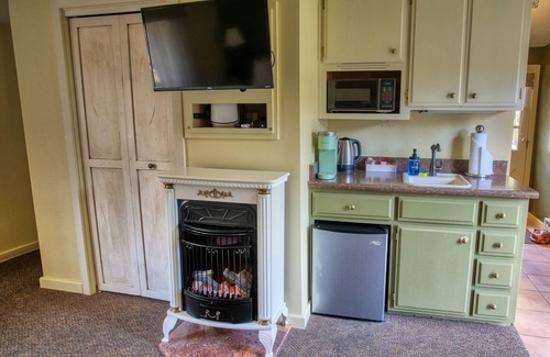 Ashland Bed & Breakfast | Country Willows Inn and Estate