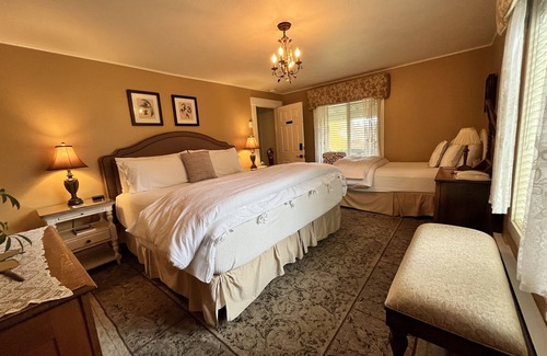 Ashland Bed & Breakfast | Country Willows Inn and Estate