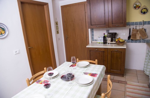 Partinico House | countryhouse Santo surrounded with olive trees very relaxing, sea view