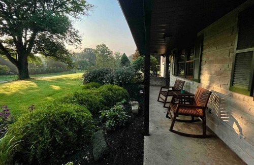 Washington Crossing House | Countryside Gem: Modern Retreat Near Philly + NYC