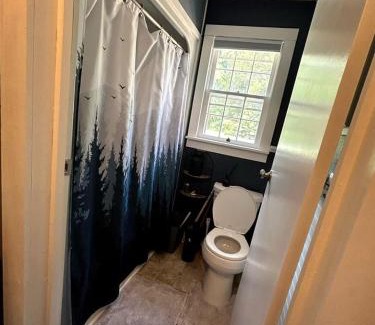 McMinnville House | Countryside Cabin Incredible for Outdoor Activities in McMinnville, Tennessee