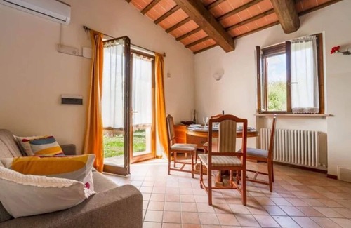 Urbania Apartment | Countryside Comfort in Urbania