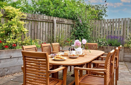 Welton Cottage | Countryside cottage near Rosley, No deposit