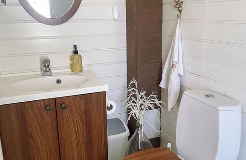 Somero Other | Countryside Escape. Wood sauna, private pond.