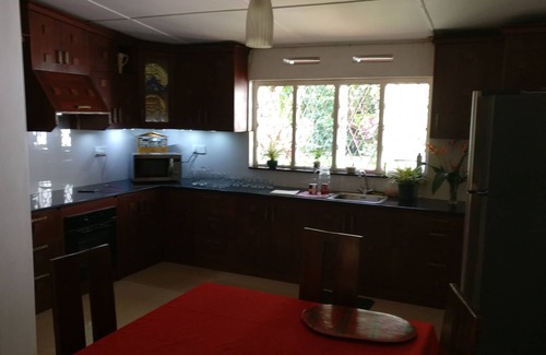 Kalagedihena House | Countryside Estate homestay
