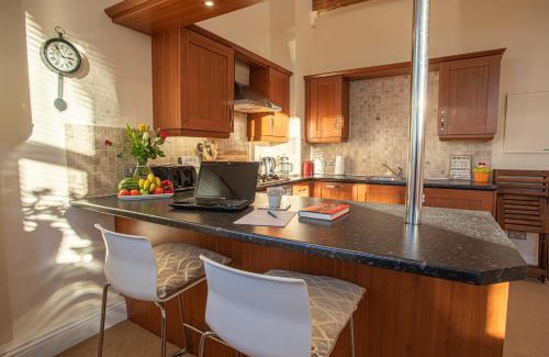 Halifax Apartment | Countryside Fully Furnished Apartment in Halifax