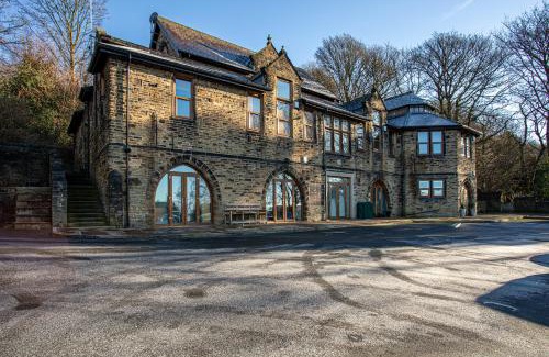 Halifax Apartment | Countryside Fully Furnished Apartment in Halifax