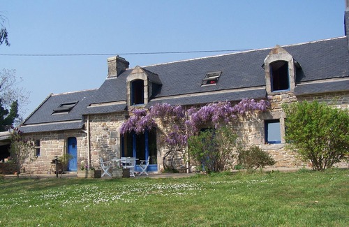 Pluguffan Cottage | Countryside gite, near the sea, ideally situated for visiting Southern Finistère