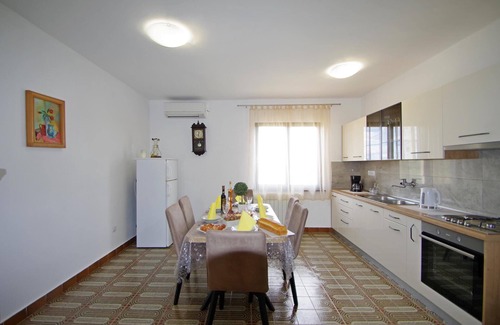Sajini Apartment | Countryside holiday apartment with 3 bedrooms on peaceful location