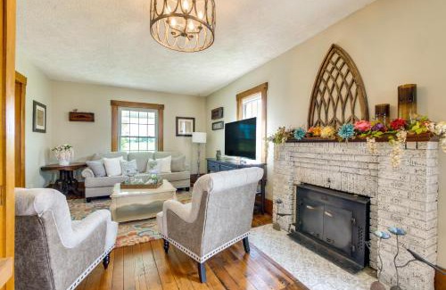 Wooster House | Countryside Home in Wooster with Patio and Fire Pit