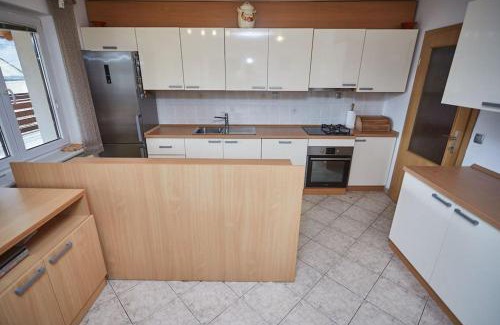 Radovljica Apartment | Countryside House near Bled