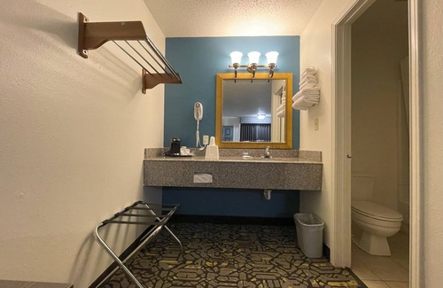 Malakoff Hotel | Countryside Inn