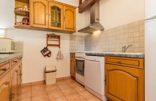 Frossay Cottage | Countryside Retreat: Cozy 3-Bed Gîte with Garden, Terrace & Petanque near Pornic