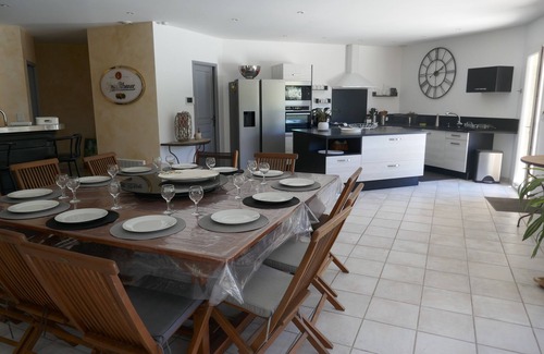 Vers-Pont-du-Gard House | Countryside stone house from the Gard, 11482sqf of land, private pool, quiet