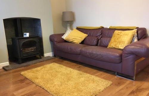 Worksop House | Countryside townhouse