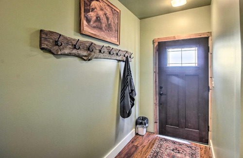 Centerville Apartment | Countryside Vacation Rental in Paola!