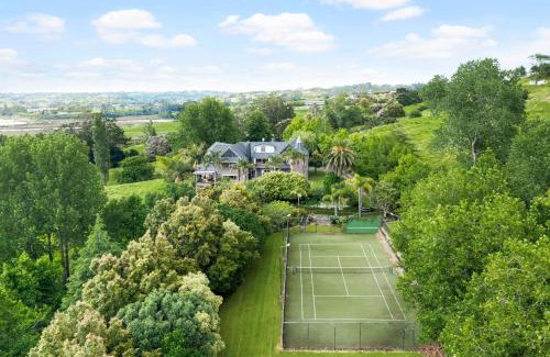 Whitford House | Countryside Zen Estate with Sea Views and Pool