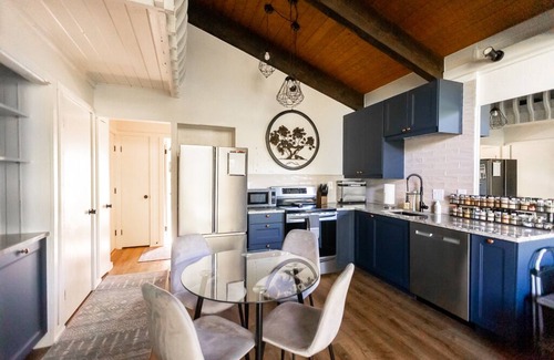Vail Condo | Couple's Mountain Retreat: Summer Paradise! Views, Hiking, Biking, and more!