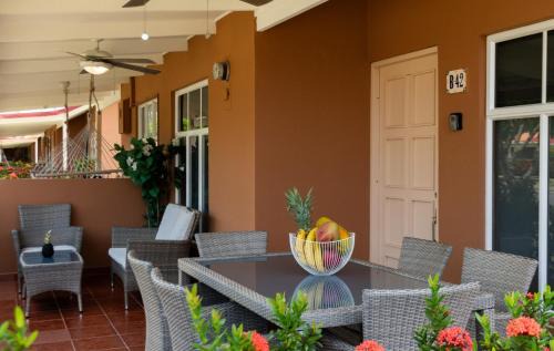 Jaco Apartment | Couples Condo B42 1BR Pool Jacuzzis Covered Terrace Walk to Ocean and Dining Secure Complex