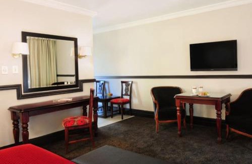 Arcadia Hotel | Court Classique Suite Hotel