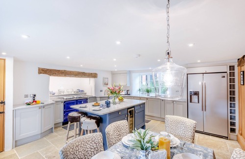 Chittlehampton House | Court - Four Bedroom House, Sleeps 8