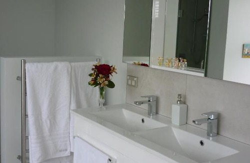 Kaiapoi Bed & Breakfast | Courtenay B & B
