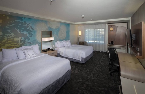 Bay City Hotel | Courtyard Bay City