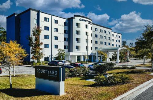 D'Iberville Hotel | Courtyard Biloxi North/D'Iberville