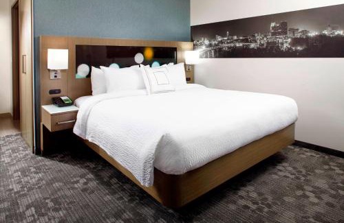 Elizabeth Park Valley Hotel | Courtyard by Marriott Akron Downtown