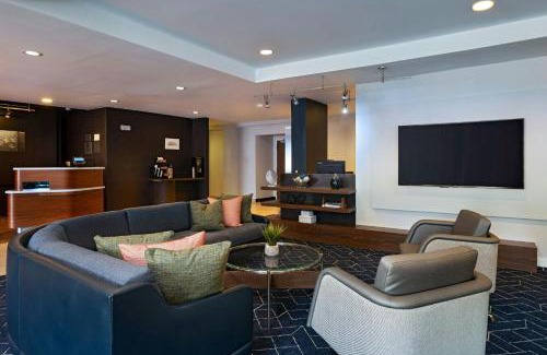 Gateway Hotel | Courtyard by Marriott Austin The Domain Area
