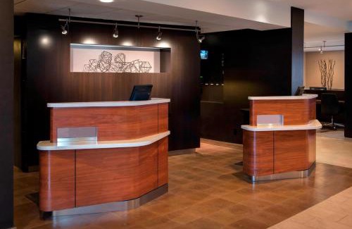 Naperville Hotel | Courtyard by Marriott Chicago Naperville