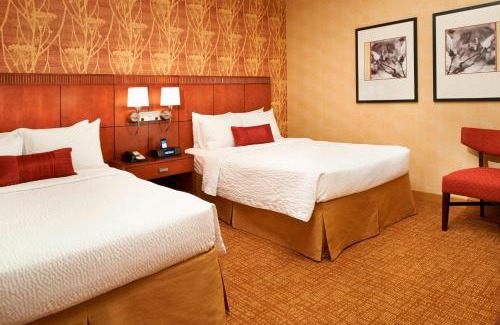 Naperville Hotel | Courtyard by Marriott Chicago Naperville
