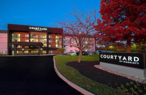 Mount Saint Joseph Hotel | Courtyard by Marriott Cincinnati Airport
