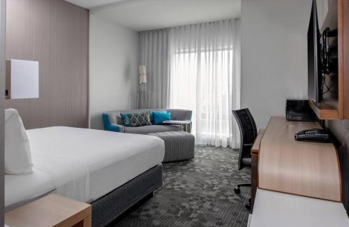 Okemos Hotel | Courtyard by Marriott East Lansing Okemos